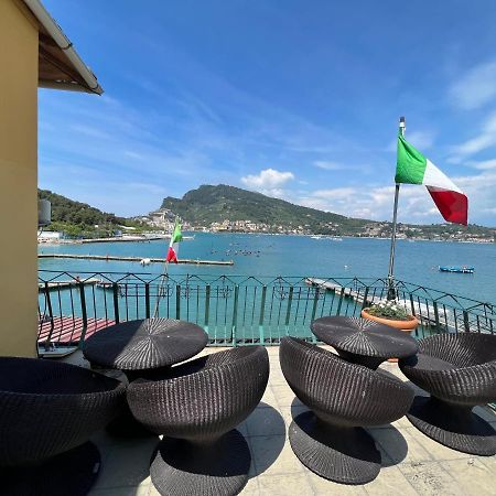 Locanda Lorena Hotel Porto Venere Exterior photo